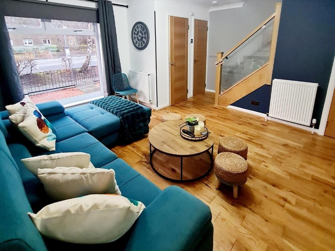 Bright 3Br Walking Distance To Town - Free Parking Apartment Глазгоу Екстериор снимка